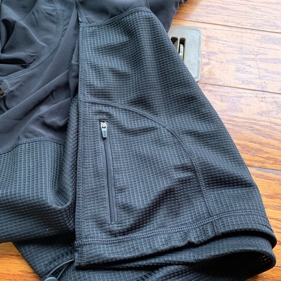 Workout top - Picture 6 of 6